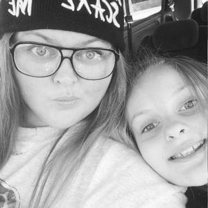 Meet your Posher, Kendra